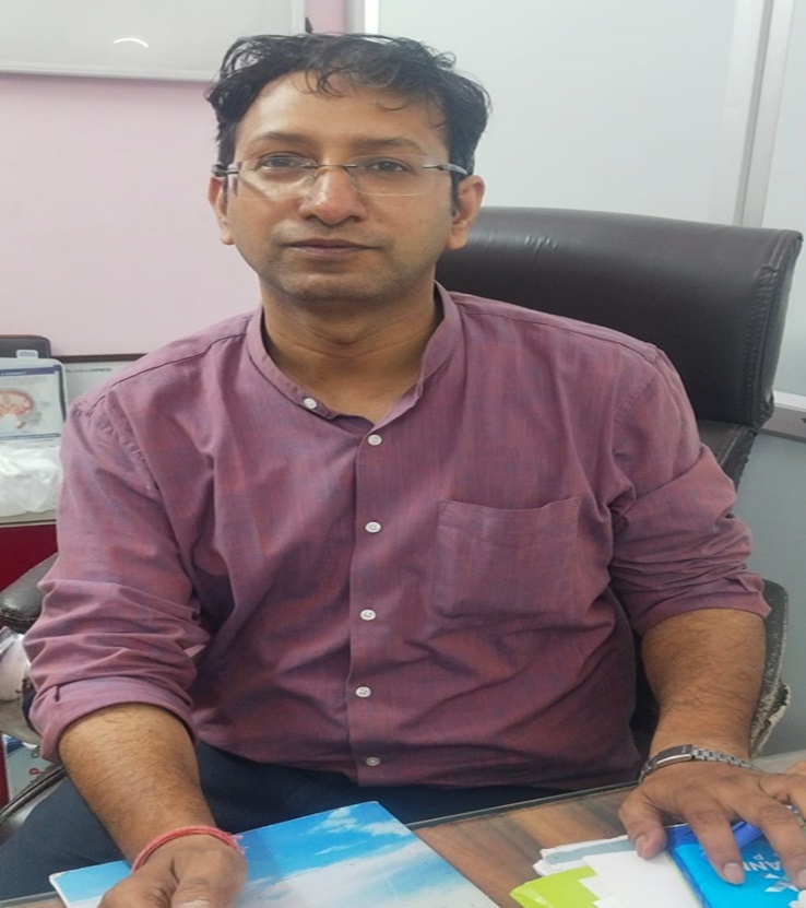Dr RAJU AGRAWAL